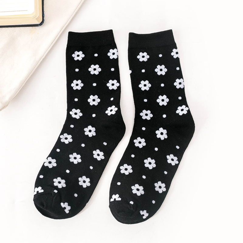 Daisy Socks GD Wild Black Male Barreled Girls Tube Socks Ins Tide Brand Lovers Sports Socks